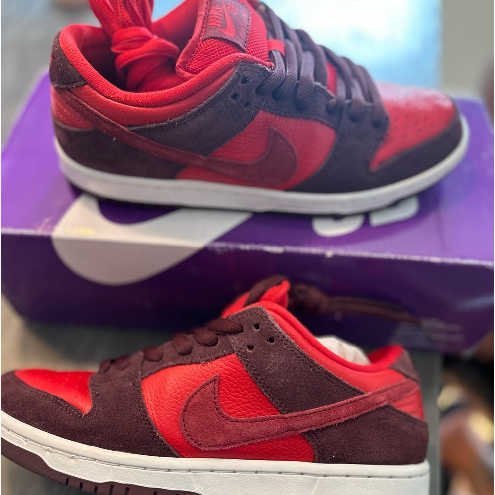 Nike Cherry SB Low Dunk Size 7 men’s OR 8.5 women’s